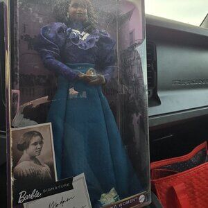 Barbie Signature- Madem CJ. Walker